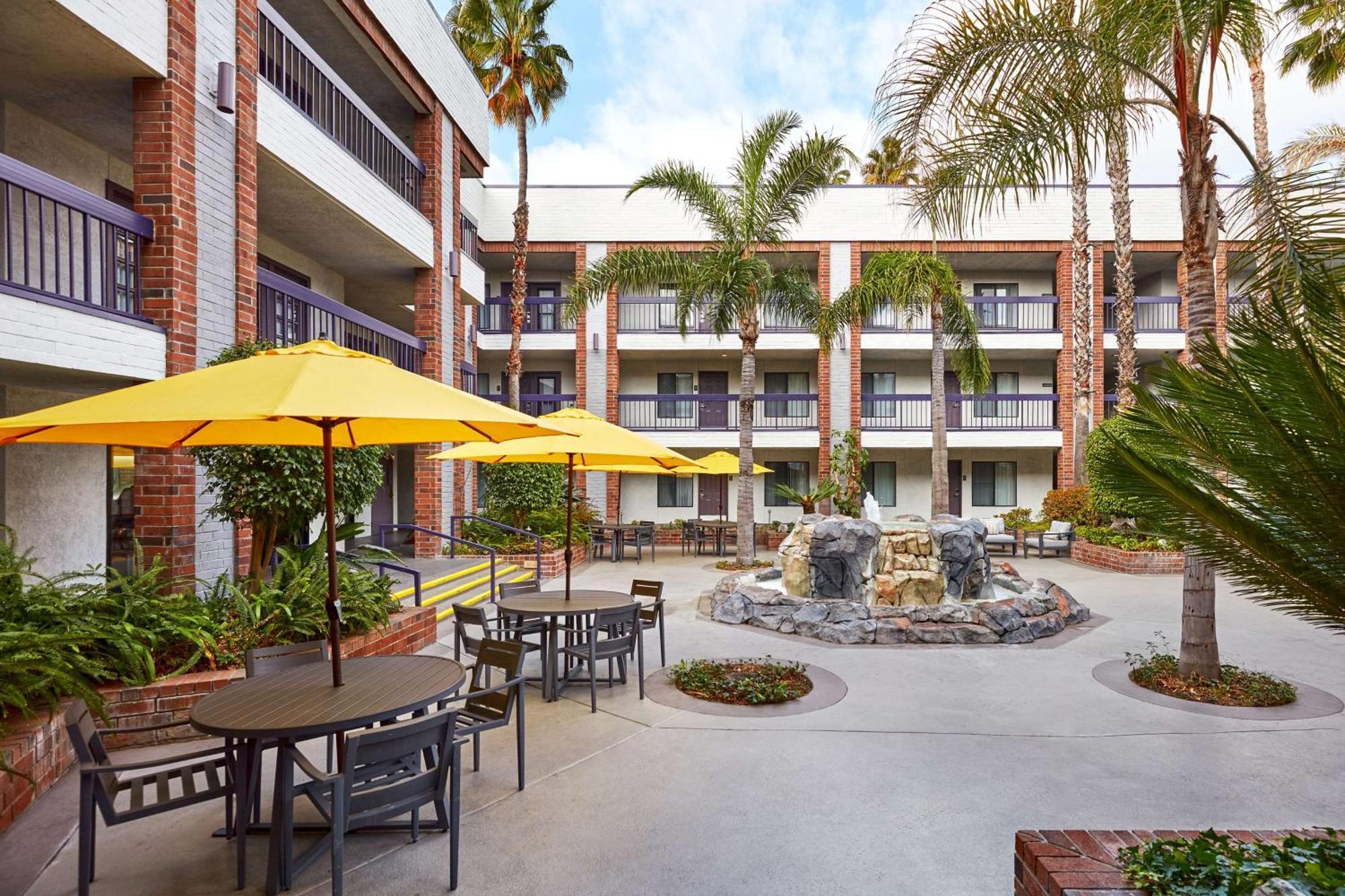 Best Western Plus Meridian Inn&Suites, Anaheim-Orange Exterior foto